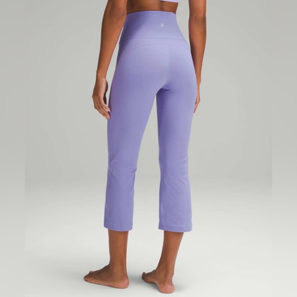 Lululemon Groove Super-High-Rise Crop 23" *Nulu | Size: 8 | Dark Lavender